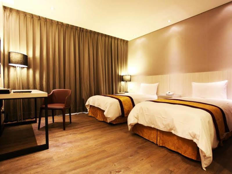 ซานไคกาน โฮเต็ล Hotel Puzi ภายนอก รูปภาพ